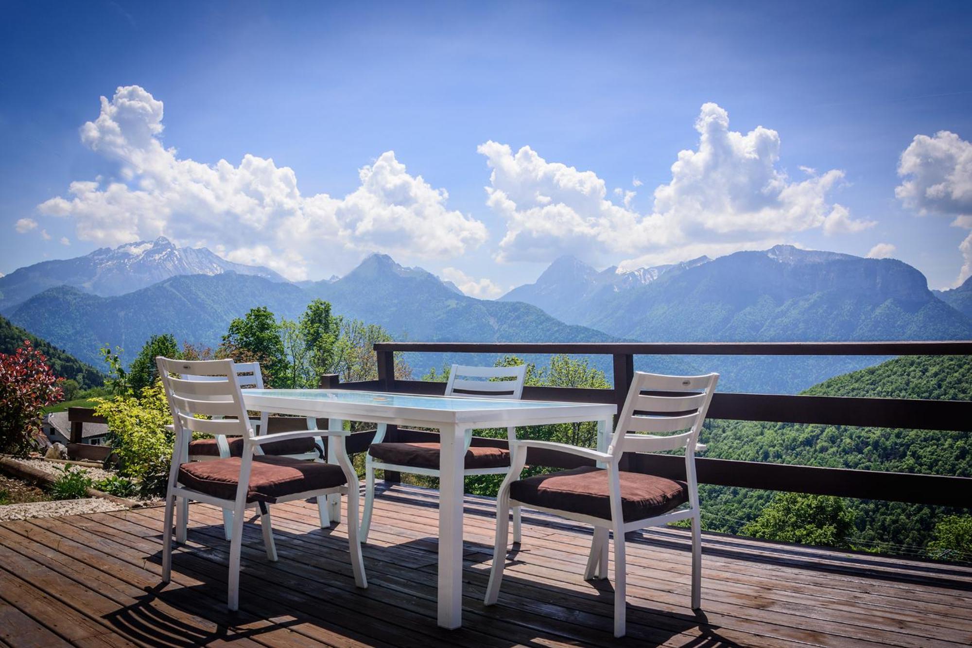 In The Heart Of Nature With An Unique View Plan Montmin Esterno foto